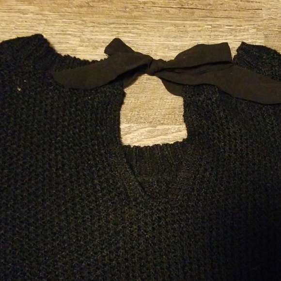 Black Lauren Conrad light weight sweater - Picture 3 of 5